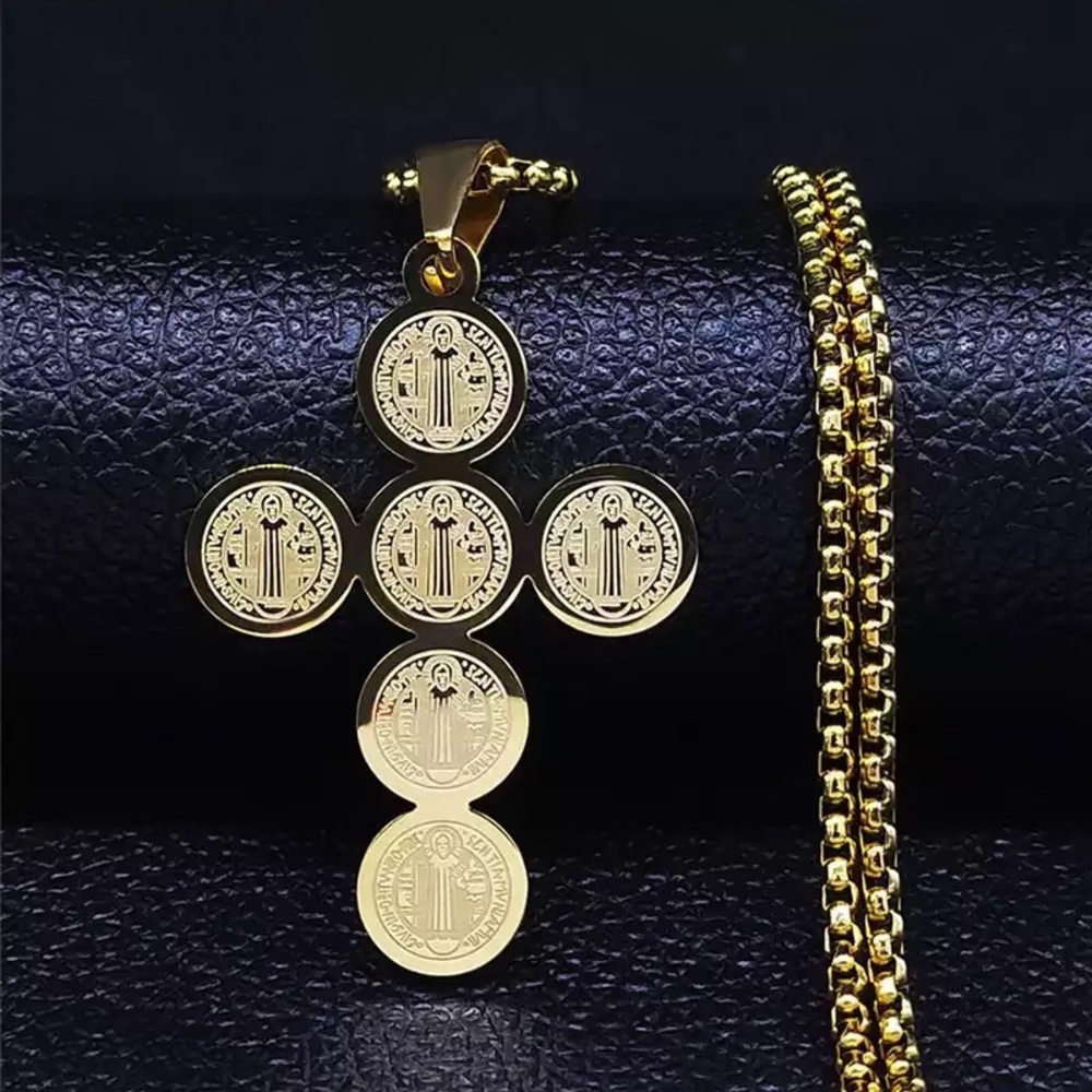 Christian Cross Pendant Chain Necklace - Picture 8 of 12
